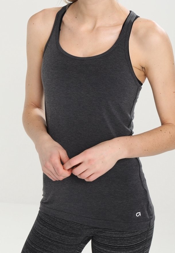 Mörkgrå träningslinne med rund halsringning, tunna axelband och figurnära design. Har en liten logotyp på nedre höger sida.