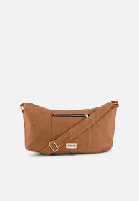 Sac bandoulière en tissu marron avec une poche zippée diagonale, une sangle réglable et une surface texturée. Présente une étiquette avec "rivedroite."