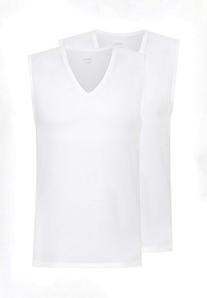 Deux maillots de corps blancs unis sans manches avec col en V, présentés à plat et superposés, fabriqués en tissu léger et respirant.