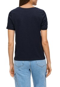 s.Oliver MIT UMSCHLAG AM ÄRMEL - T-Shirt basic - navy