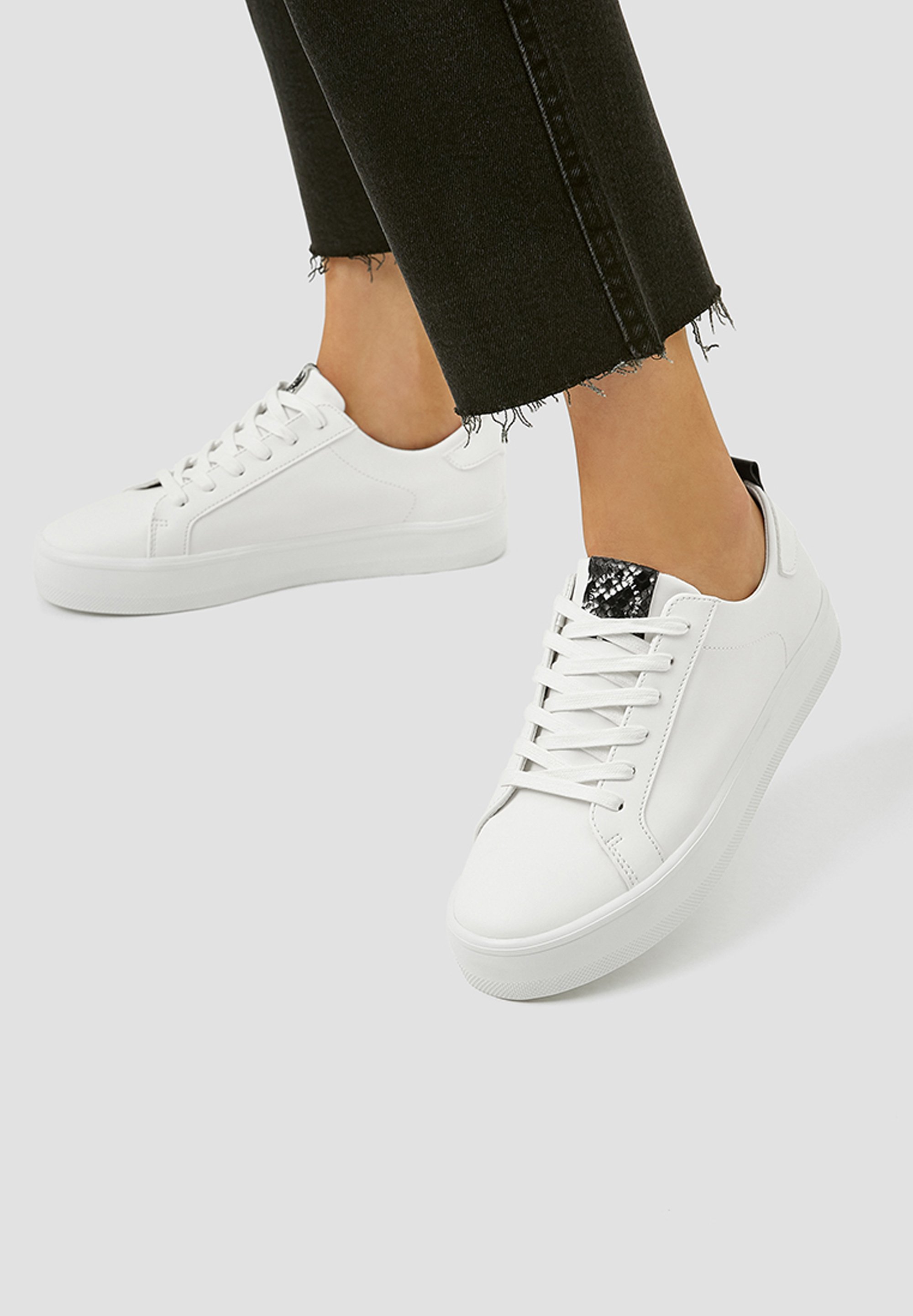 Femme Baskets basses Femme Baskets basses