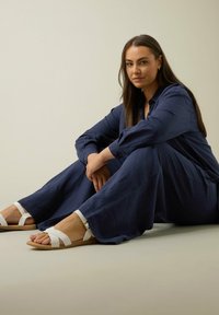 Evans Broek - navy