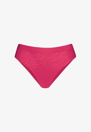 Różowe bikini dolne ma teksturowany wzór fal, bezszwowe krawędzie i szeroki pas dla wygody i dopasowania. Wykonane z rozciągliwego materiału.