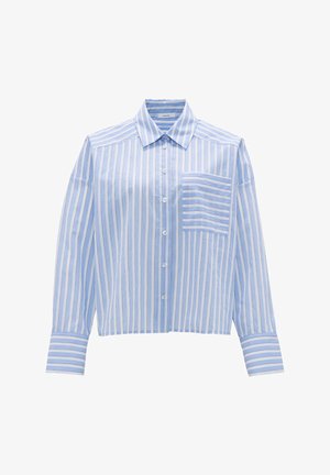Gestreifte Hemd mit Knopfleiste in Blau und Weiß, ausgestattet mit einer Brusttasche; verfügt über lange Ärmel und eine lockere Passform mit kontrastierenden horizontalen Streifen an der Tasche.