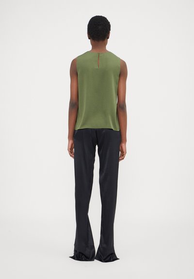Theory STRAIGHT SHELL - Top - bright olive