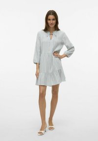 Vero Moda VMNANNA - Dnevna haljina - gray mist
