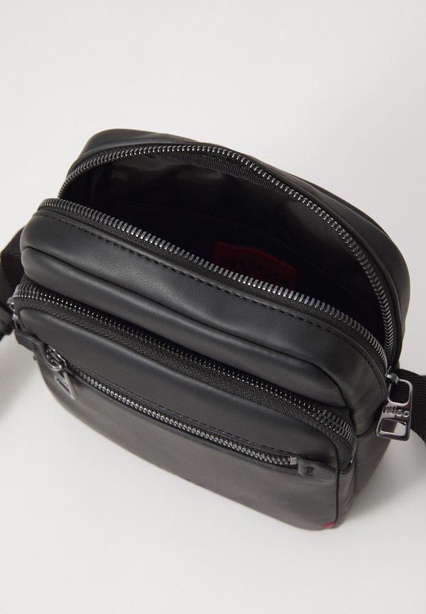 OSCAAR CROSSBODY - Cross body bag4