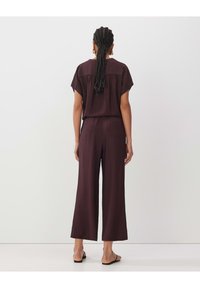 someday. Pantalon classique - plum