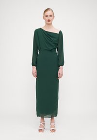 WAL G TALL ABI OFF SHOULDER MAXI - Proginė apranga - forest green