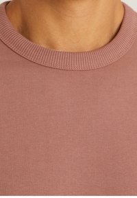 CHASIN' Sweatshirt - pink