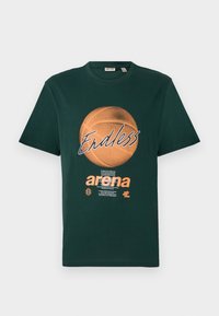 Unselected, pine grove