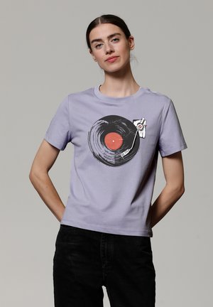 SCHALLPLATTE - Print T-shirt - lavender