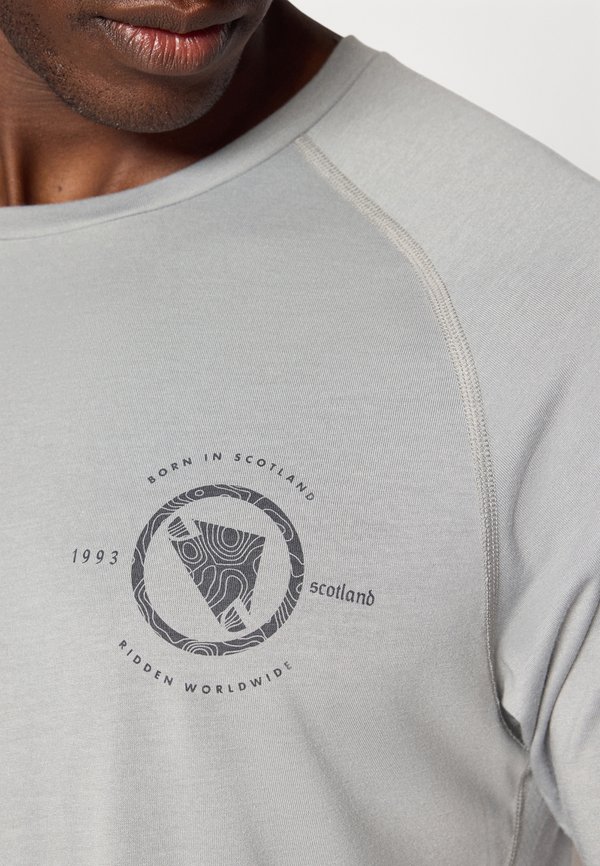 LOOP TECH TEE - Sports T-shirt - eintöniges grau3