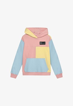 Felpa con cappuccio per bambini con blocchi di colore rosa pastello, giallo e blu, tasca anteriore e un'etichetta nera sul petto.