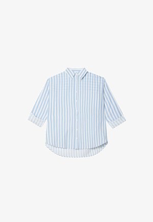 Lyseblå og hvid stribet skjorte med knaplukning, krave, 3/4-lange ærmer og en afrundet kant. Fremstillet af et let stof.