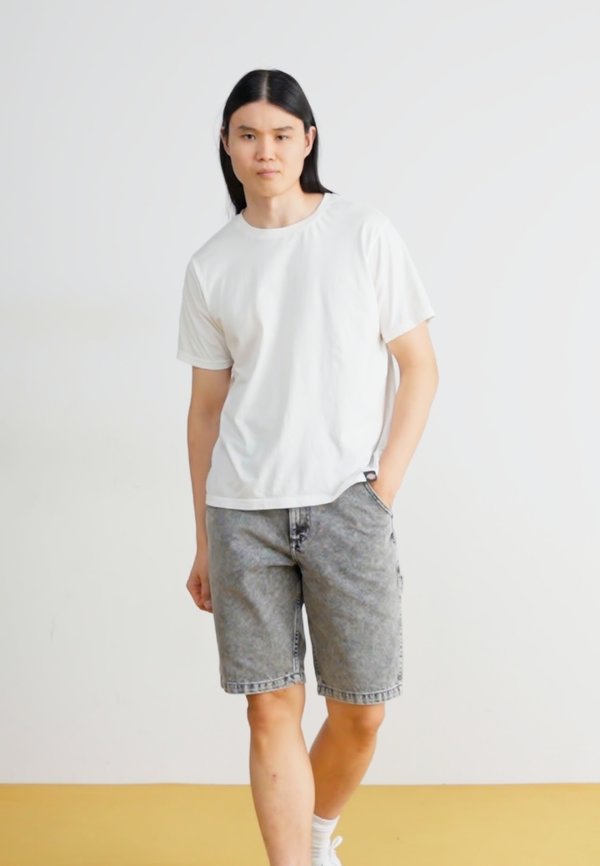 GARYVILLE - Denim shorts - light gray wash2