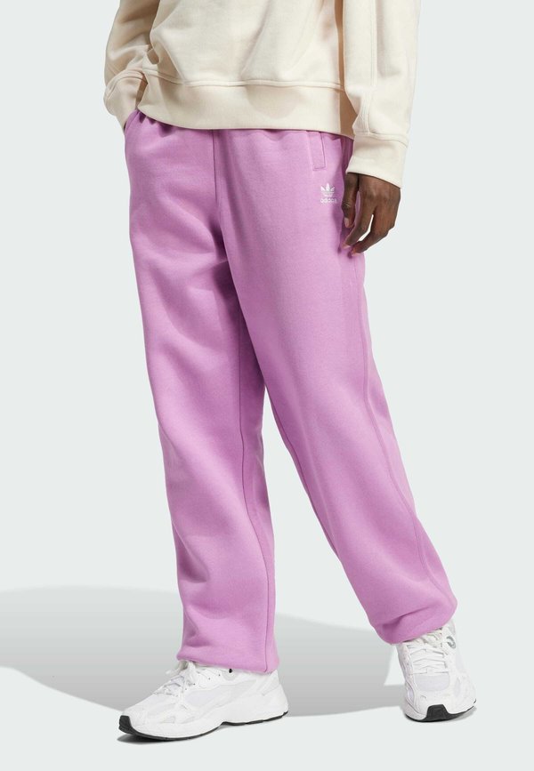 ESSENTIALS FLEECE LOOSE - Tracksuit bottoms - preloved purple