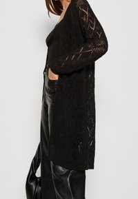 Anna Field Kofta - black