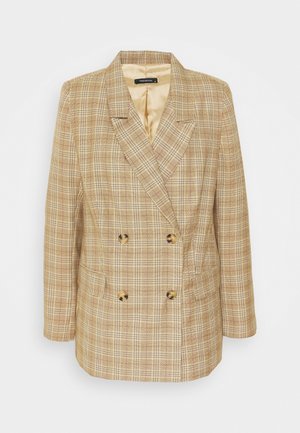 Beige en lichtbruine geruite dubbelgeknoopte blazer met vier knopen en inkepingen op de revers, afgebeeld op een witte achtergrond.