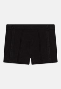 Boxers negros con un diseño ajustado, cinturilla elástica y costuras planas. Fabricados con un material suave y elástico para mayor comodidad y soporte.