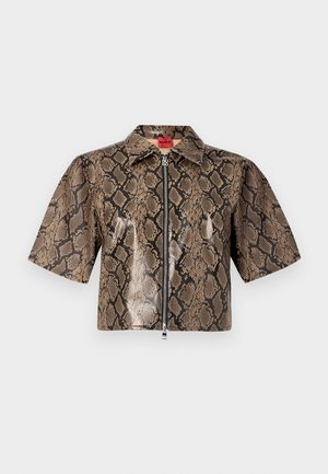 Veste courte à manches courtes avec un motif de peau de serpent marron et noir, fermeture éclair à l'avant et col pointu.