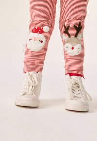 Next EMBELLISHED  - Retuusid - püksid - red stripe christmas santa