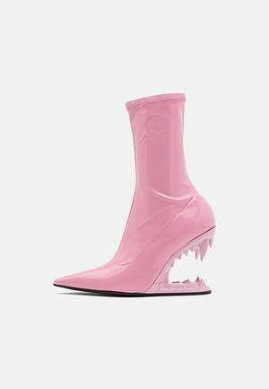 GCDS MORSO BOOTS - Laarzen met hoge hak - cradle pink