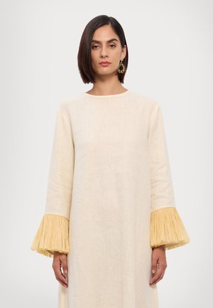 CRUSOE MAXI DRESS  - Maxikjoler - coconut milk