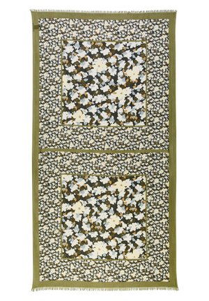 Grün umrandeter Schal mit zwei großen mittleren Quadraten, die weiße und beige Blumenmuster auf dunklem Hintergrund zeigen.