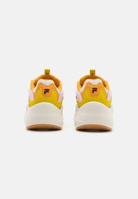 Fila COLLENE UNISEX - Tenisice - white/snake eye/sweet lavender