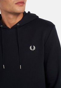 Fred Perry Felpa con cappuccio - marino
