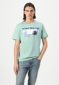 TOM TAILOR Camiseta estampada - dust green