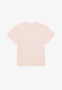 Tricou cu mânecă scurtă din bumbac roz deschis. Prezintă un guler rotund și o croială lejeră. Fără modele sau grafice vizibile.