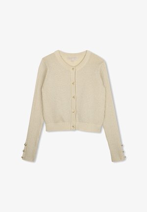 Cardigan court beige avec de longues manches côtelées, col rond et boutons dorés sur le devant et aux poignets.