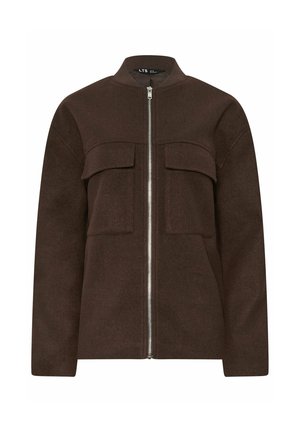 Brązowa wełniana kurtka z przednim zamkiem błyskawicznym, prążkowanym kołnierzem i dwoma dużymi kieszeniami z patkami na piersi.