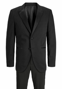 Crna formalna jakna smokinga sa satenastim reverima, dva gumba i odgovarajuće crne hlače na bijeloj pozadini.