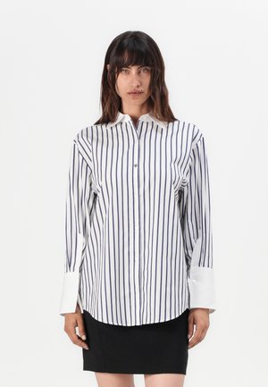 EBANK - Button-down blouse - light blue/white