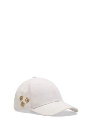 Weißes Baseballcap mit gebogenem Schirm, mit vier kleinen goldenen dekorativen Pins an der Seitenpartie.