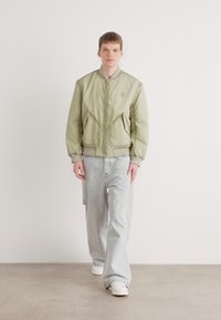 Thumbnail Image 2