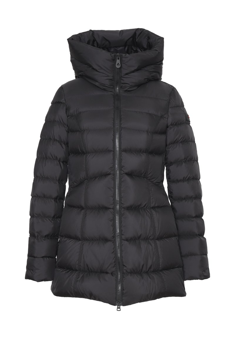 Giacca puffer nera con colletto alto, zip anteriore e pannelli cuciti. Presenta una superficie liscia e lucida e una lunghezza moderata.