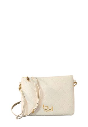 Borsa a tracolla trapuntata color crema con tracolla regolabile e chiusura in tono oro con dettaglio del logo sul davanti.