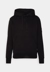 BADGE HOODIE - Mikina - black