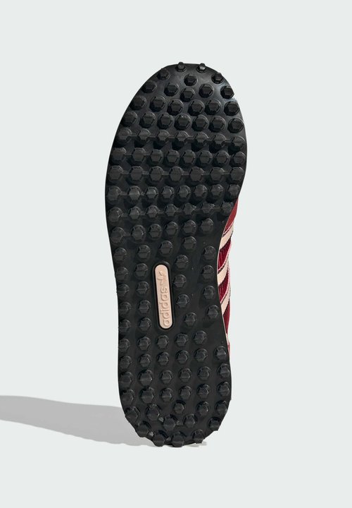 adidas Trainers - team victory red blush pink shadow red — photo 5