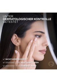 L'Oréal Paris INFAILLIBLE 32H FRESH WEAR MAKE-UP - Fondotinta - 320 toffee