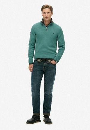 - Sweter