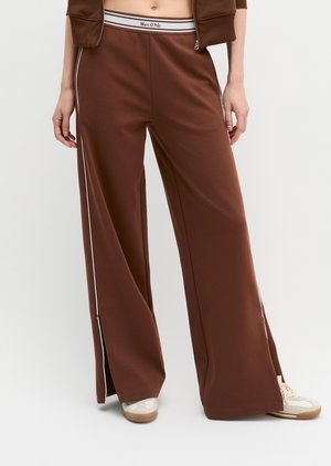 Marc O'Polo CLUB '67 TRACK PANTS - Træningsbukser - mid brown