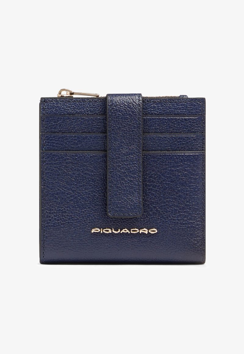 Portefeuille en cuir bleu foncé avec plusieurs emplacements pour cartes, une sangle centrale, une fermeture éclair en haut, et un logo "Piquadro" doré sur le devant.