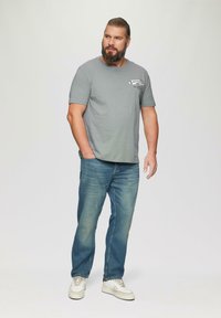 s.Oliver FLAMMGARN szary