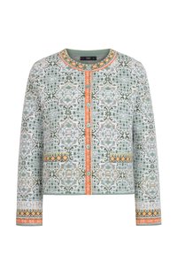 Pastelno zeleni kardigan s složenim cvjetnim i geometrijskim uzorcima, narančastim akcentima, okruglim izrezom i kopčanjem na dugme.