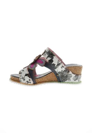 Kilesål sandal med korksål, hvid bund, sort blomsterprint, pink og lilla sommerfugledetalje, åben tå og justerbar rem.
